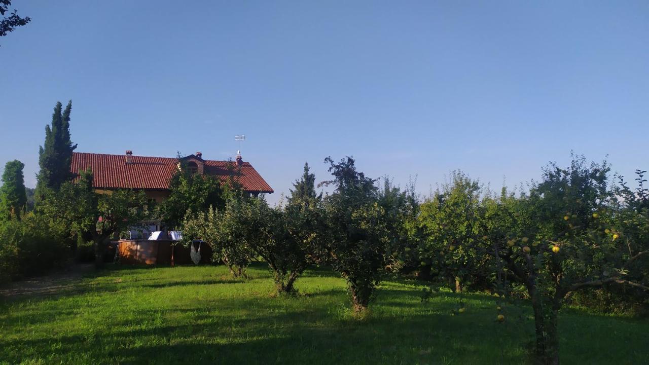 B&B Naturin - Cascina Colombaro Lauriano Экстерьер фото