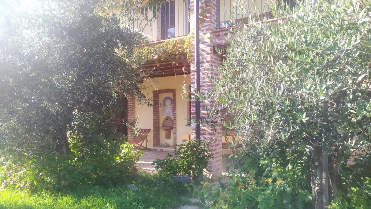 B&B Naturin - Cascina Colombaro Lauriano Экстерьер фото