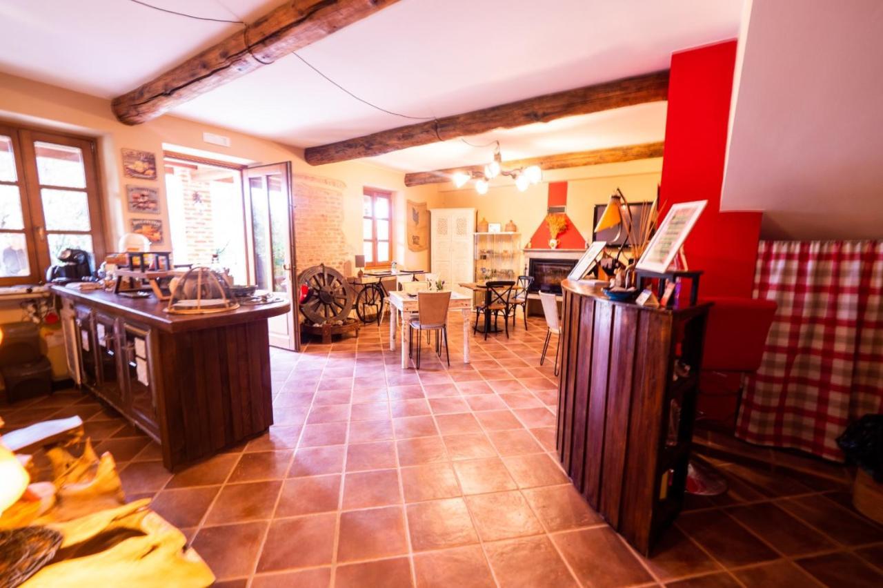 B&B Naturin - Cascina Colombaro Lauriano Экстерьер фото